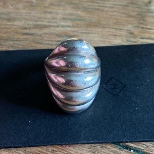 James Avery retired sterling silver domed ring